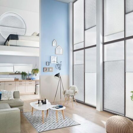 Fensterdekoration mit Standardplissees